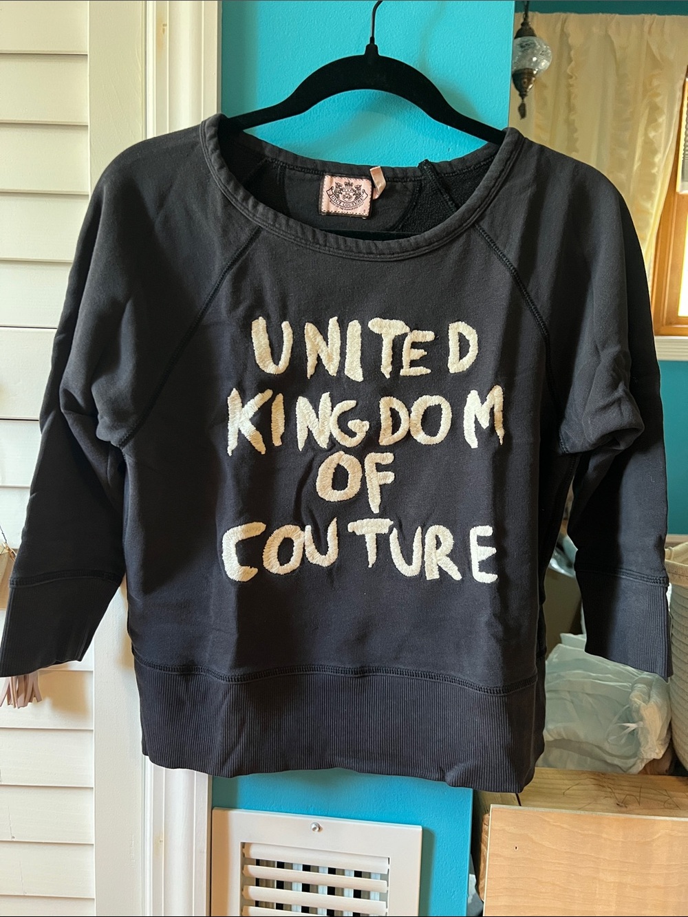 Juicy Couture - 3/4 Sleeve Sweatshirt - United Kingdom of Couture - Navy - Small
